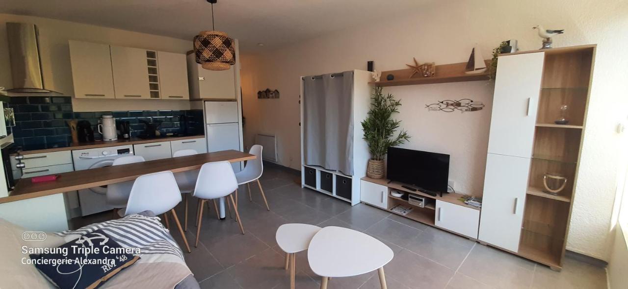 Ferienwohnung Porto Cristo - Au Port Sans Vis A Vis -Wifi - Parking Saint-Cyprien  Exterior foto